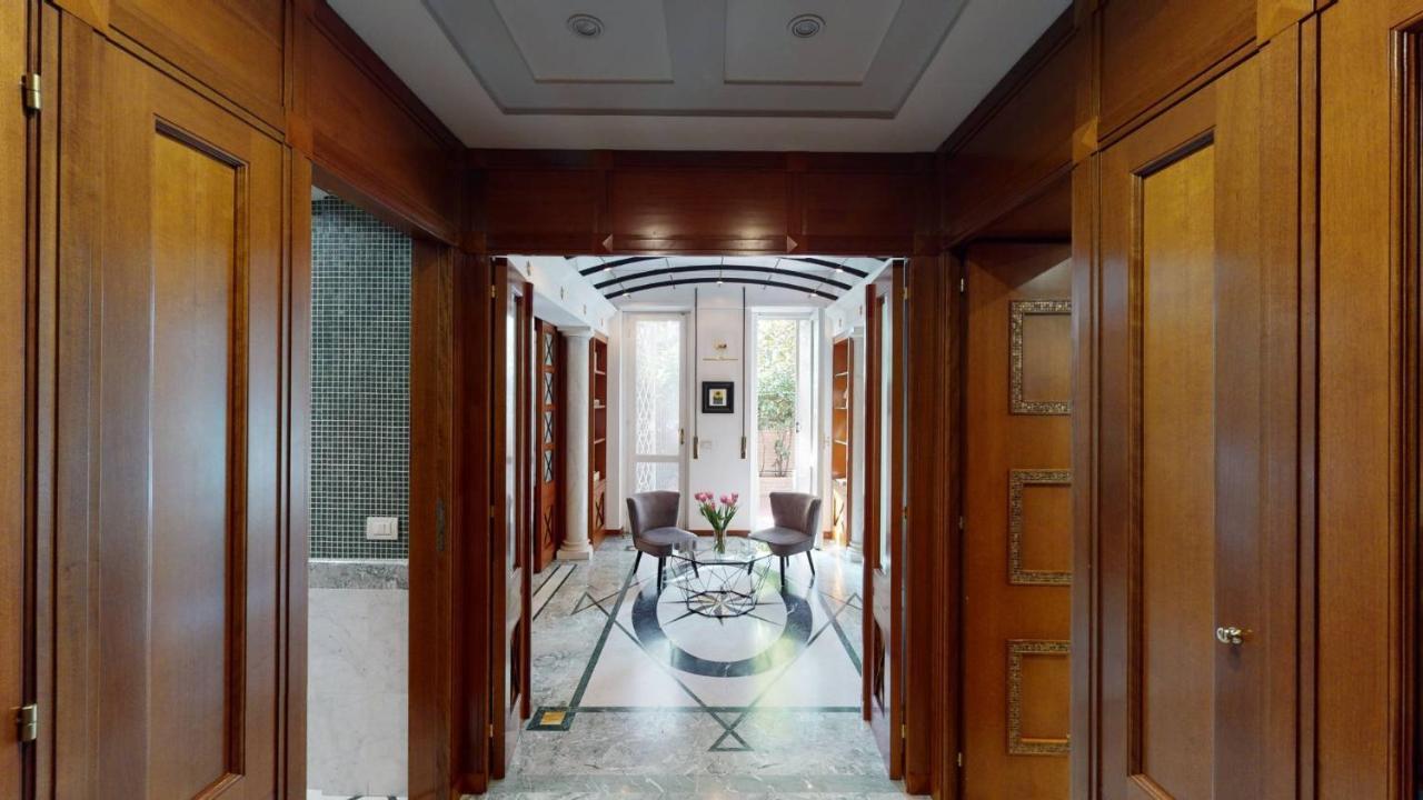 Pietra Papa Suite 99 Rome Bagian luar foto